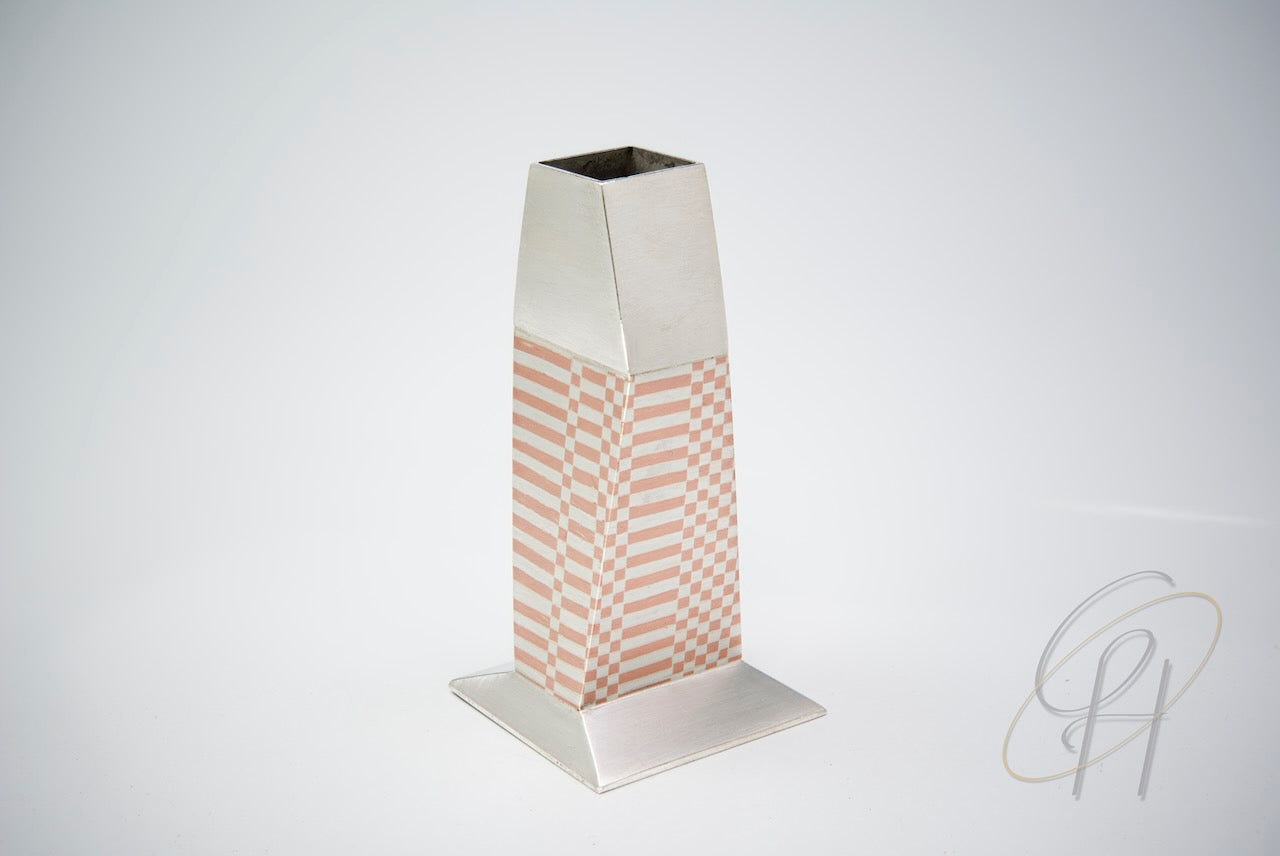 Vase in Silber und Kupfer